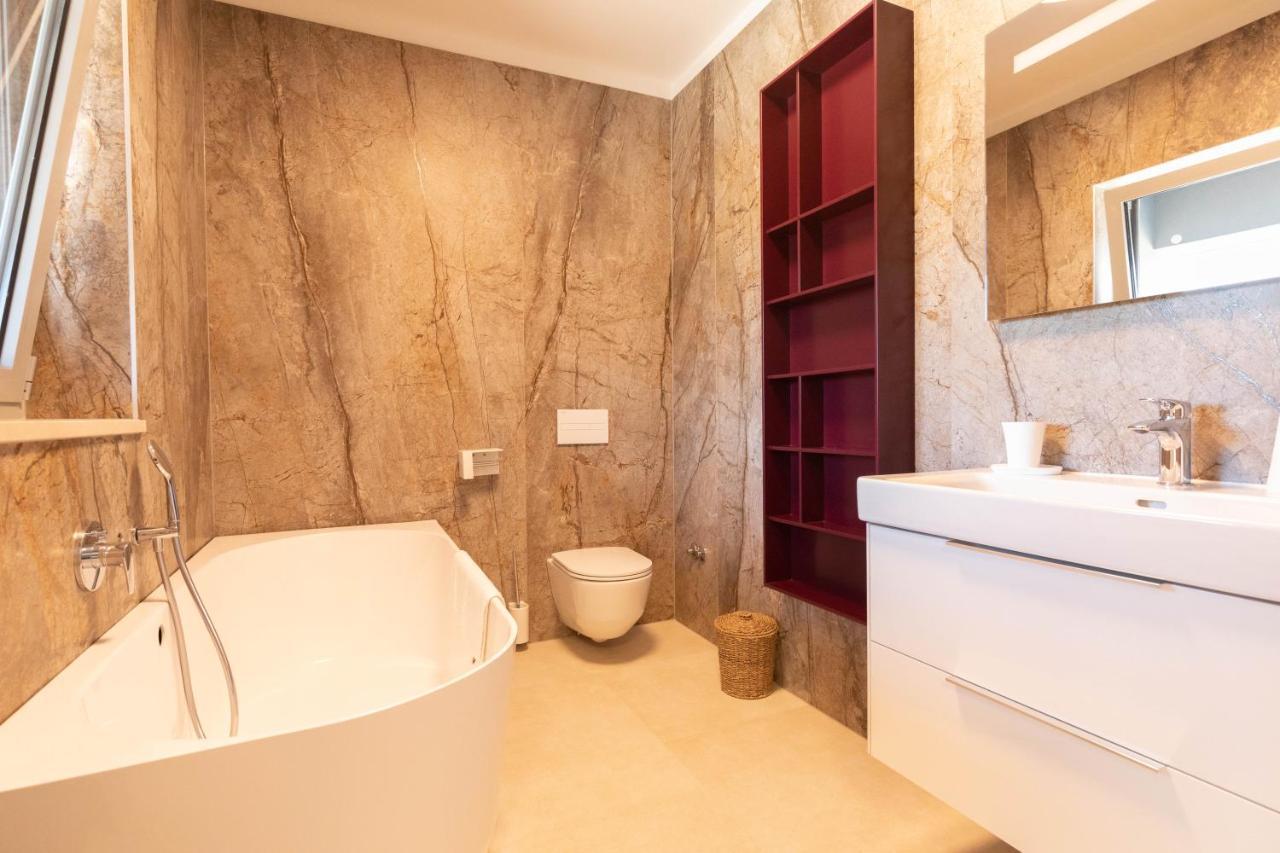 Luxury House Natanel Villa Skrip Bagian luar foto