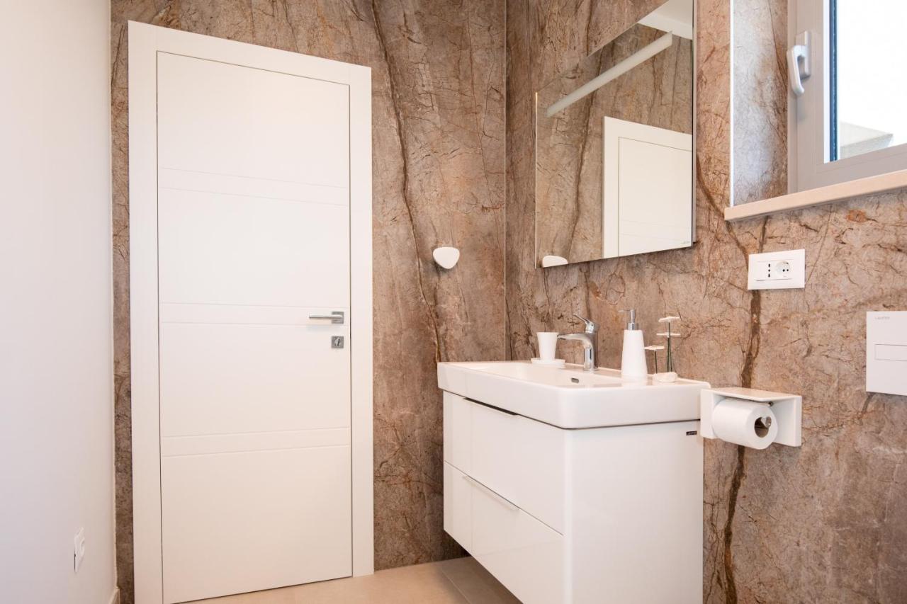 Luxury House Natanel Villa Skrip Bagian luar foto