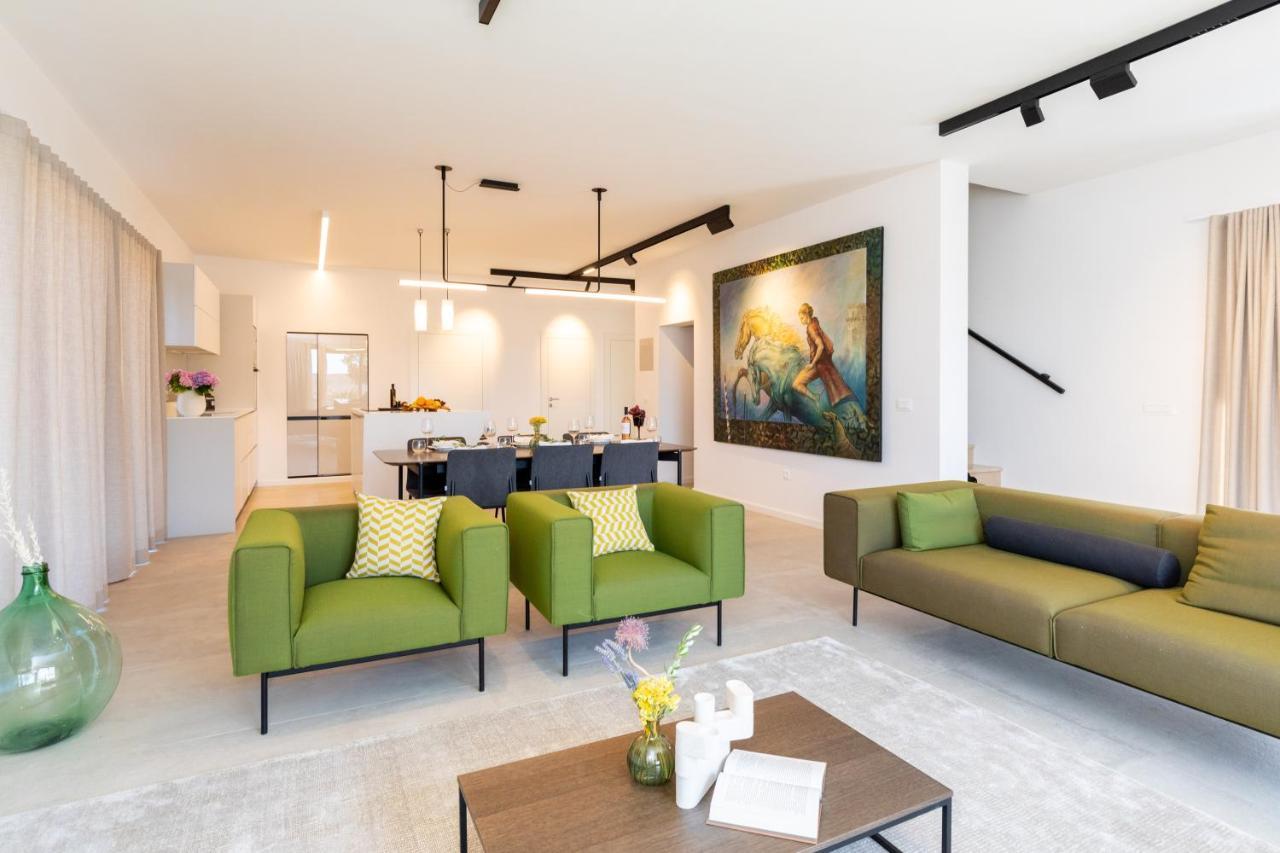 Luxury House Natanel Villa Skrip Bagian luar foto